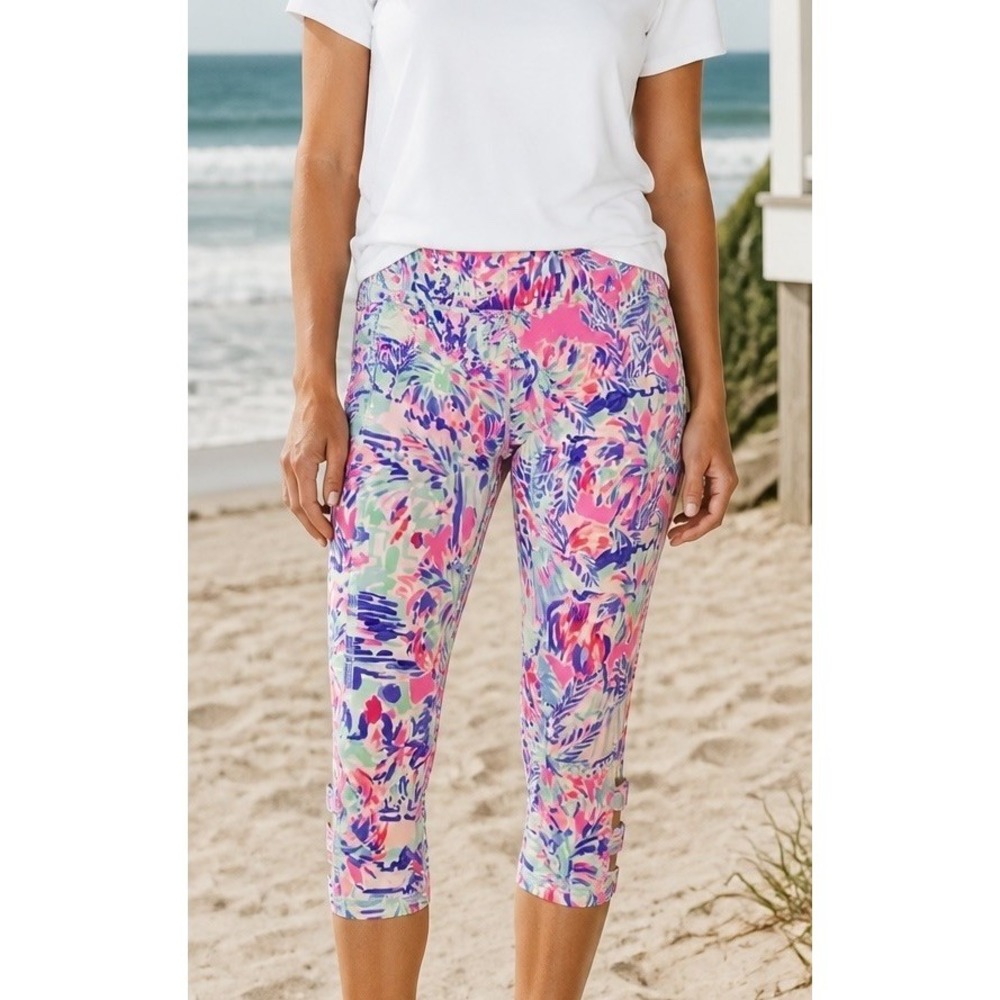 Lilly Pulitzer Small capri legging UPF 50+ Weekender Multi Cabana Cocktail Pink